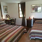 - Le Clos Aux Masques 3* Saint-Pierre-Azif