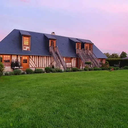 - Le Clos Aux Masques Saint-Pierre-Azif