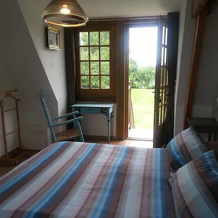 - Le Clos Aux Masques 3* Saint-Pierre-Azif