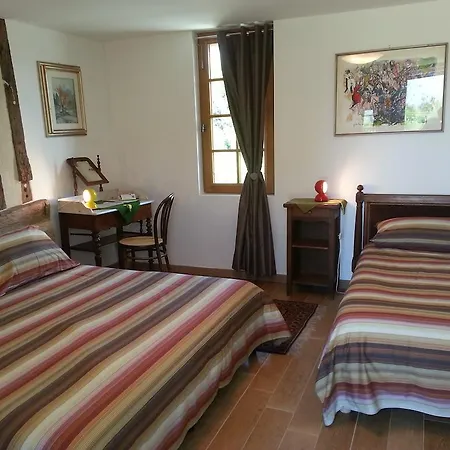 - Le Clos Aux Masques 3* Saint-Pierre-Azif