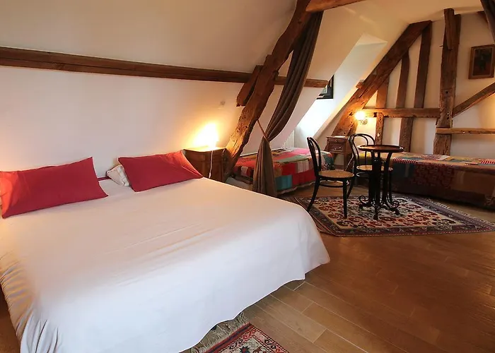 לינה וארוחת בוקר - Le Clos Aux Masques